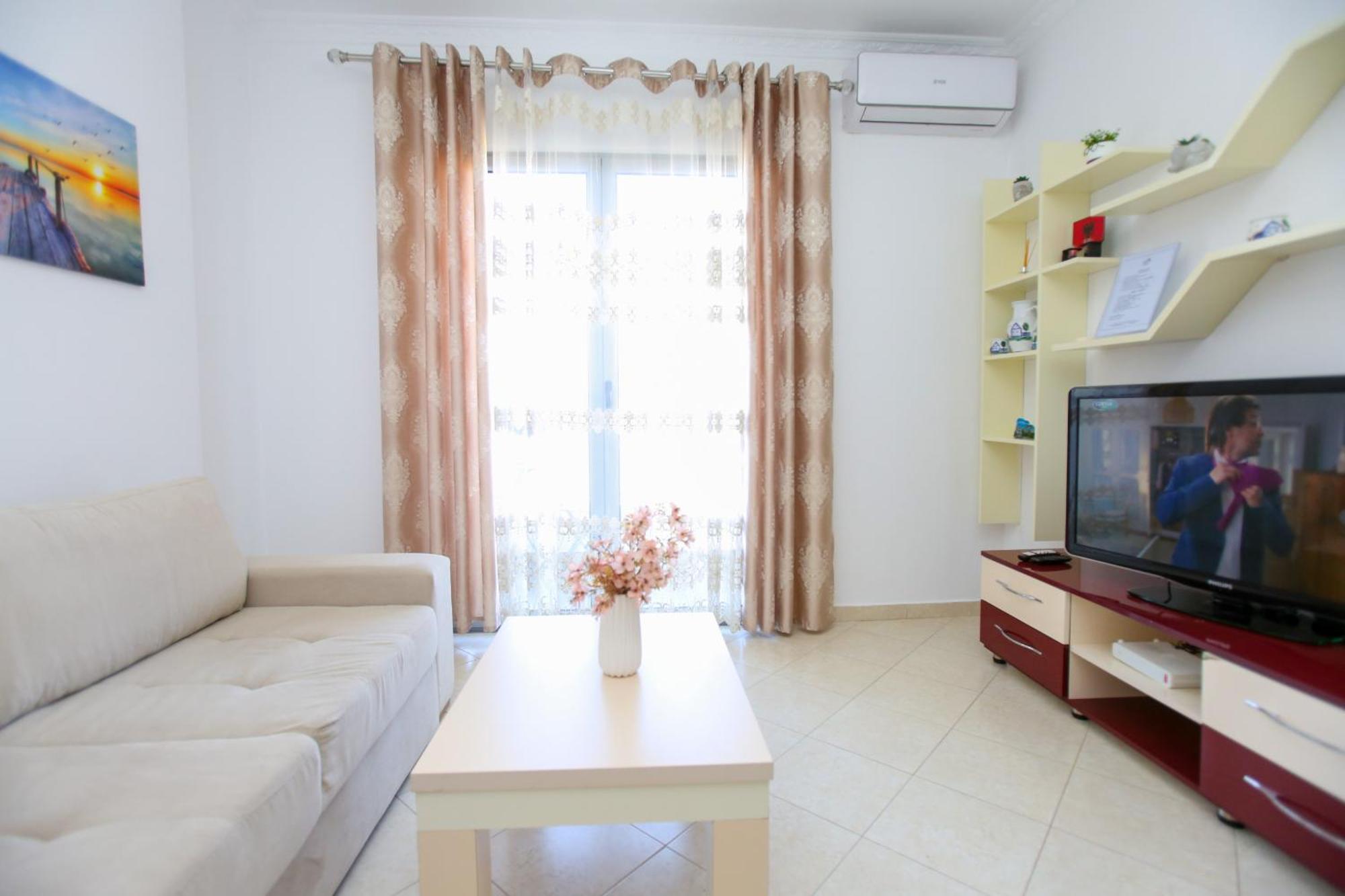 Seascape Apartments Vlore Exterior photo